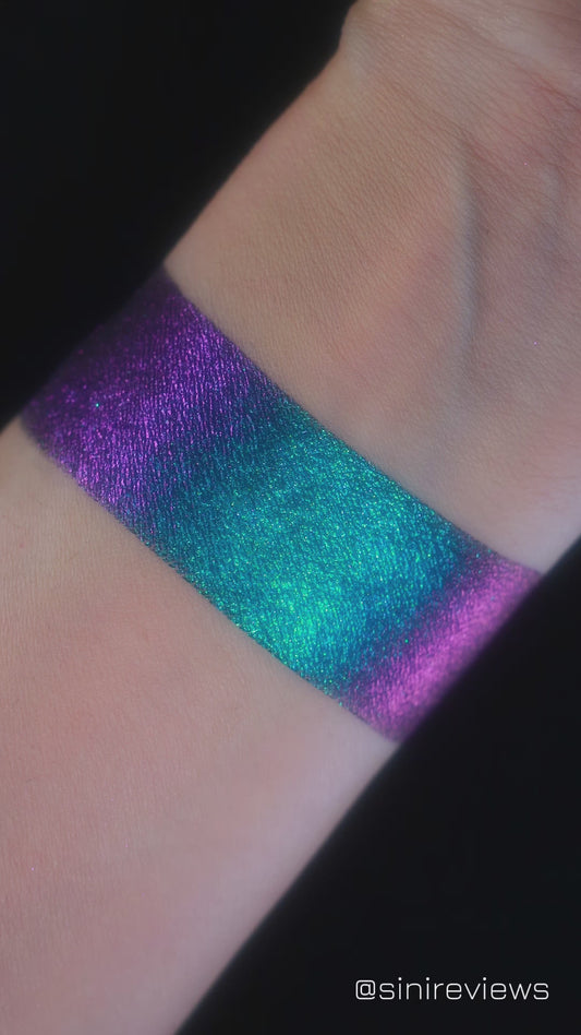 Butterfly Galaxy-Multichrome Eyeshadow