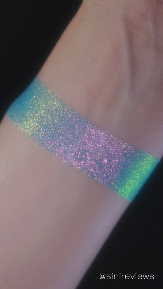 Infinite Rainbow-Multichrome Eyeshadow