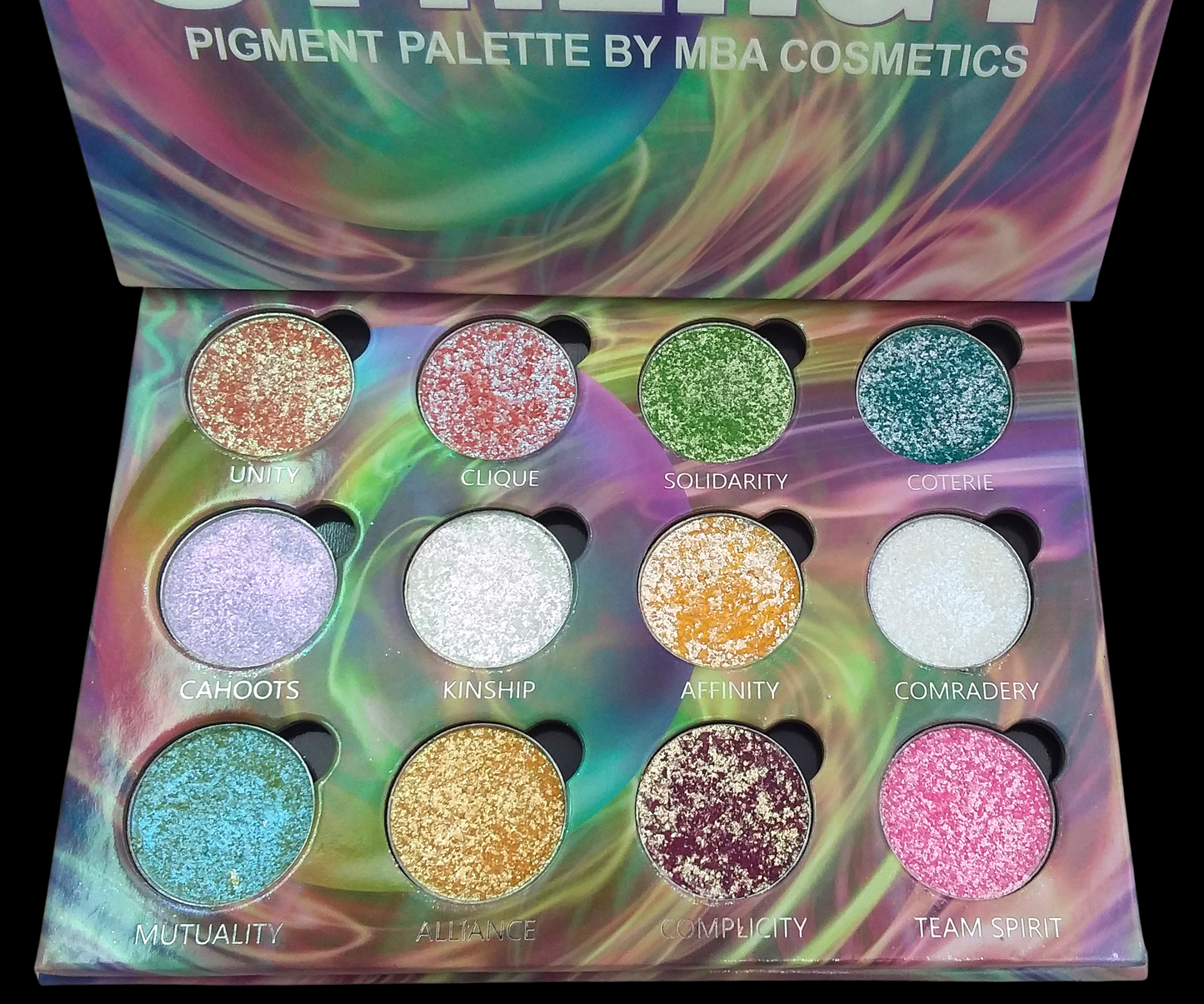 Synergy-Pressed Pigment Palette