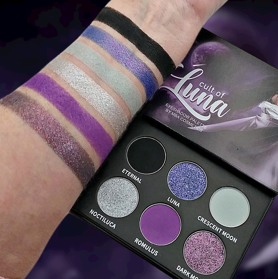 FREE with $100 Purchase-Cult Of Luna Eyeshadow Palette