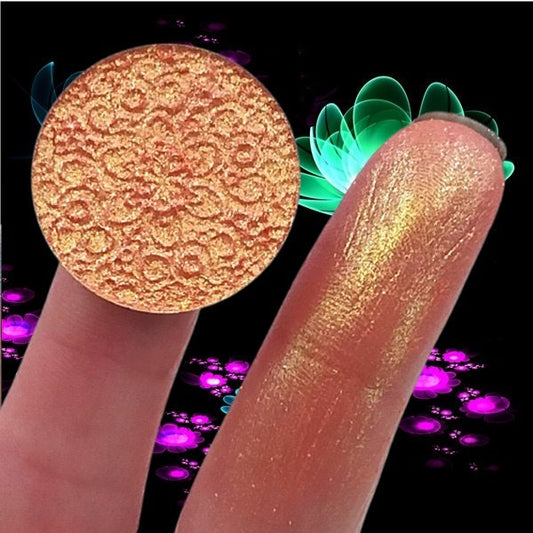 Pluton Peach-Duo-Chrome Shifting Eyeshadow