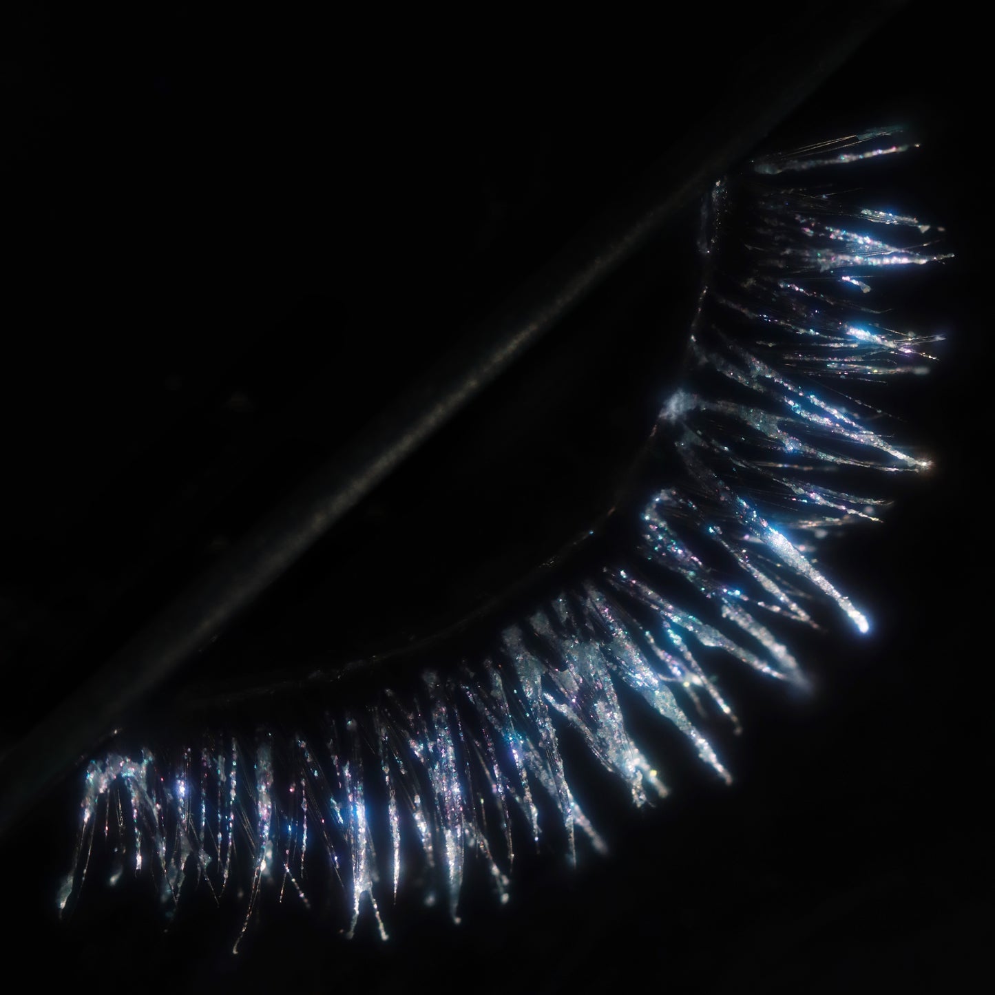 Angelic-Starry Eyes Duochrome Mascara