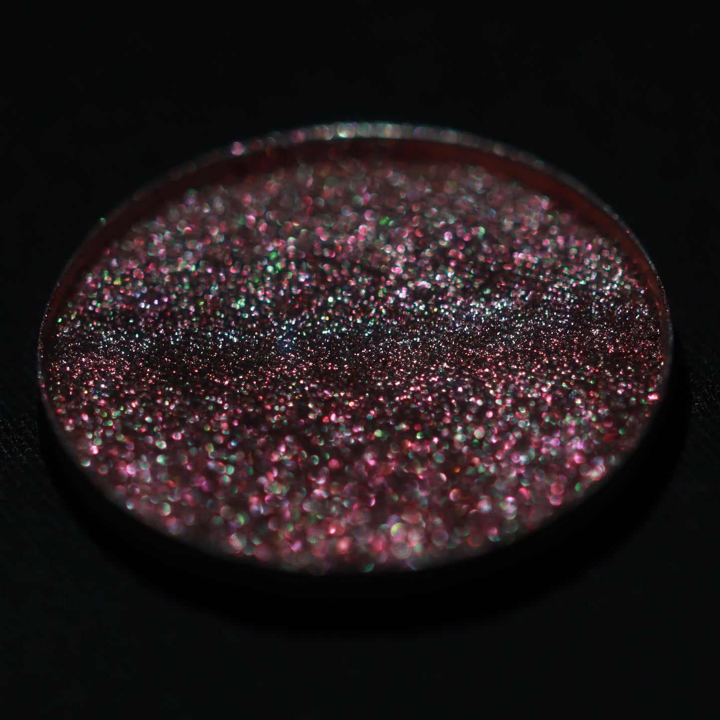 Hypothermia-Multichrome Eyeshadow