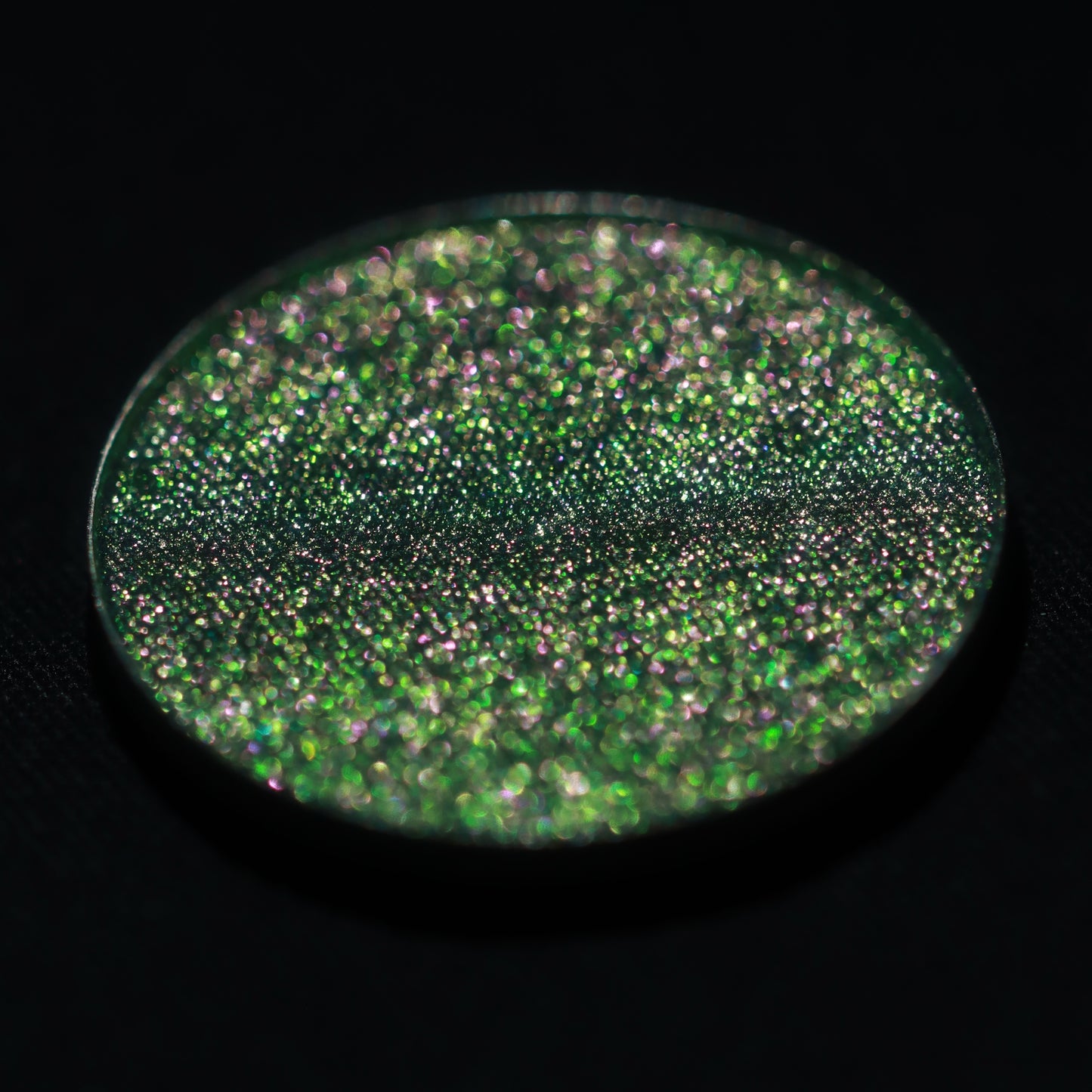 Shiver-Multichrome Eyeshadow