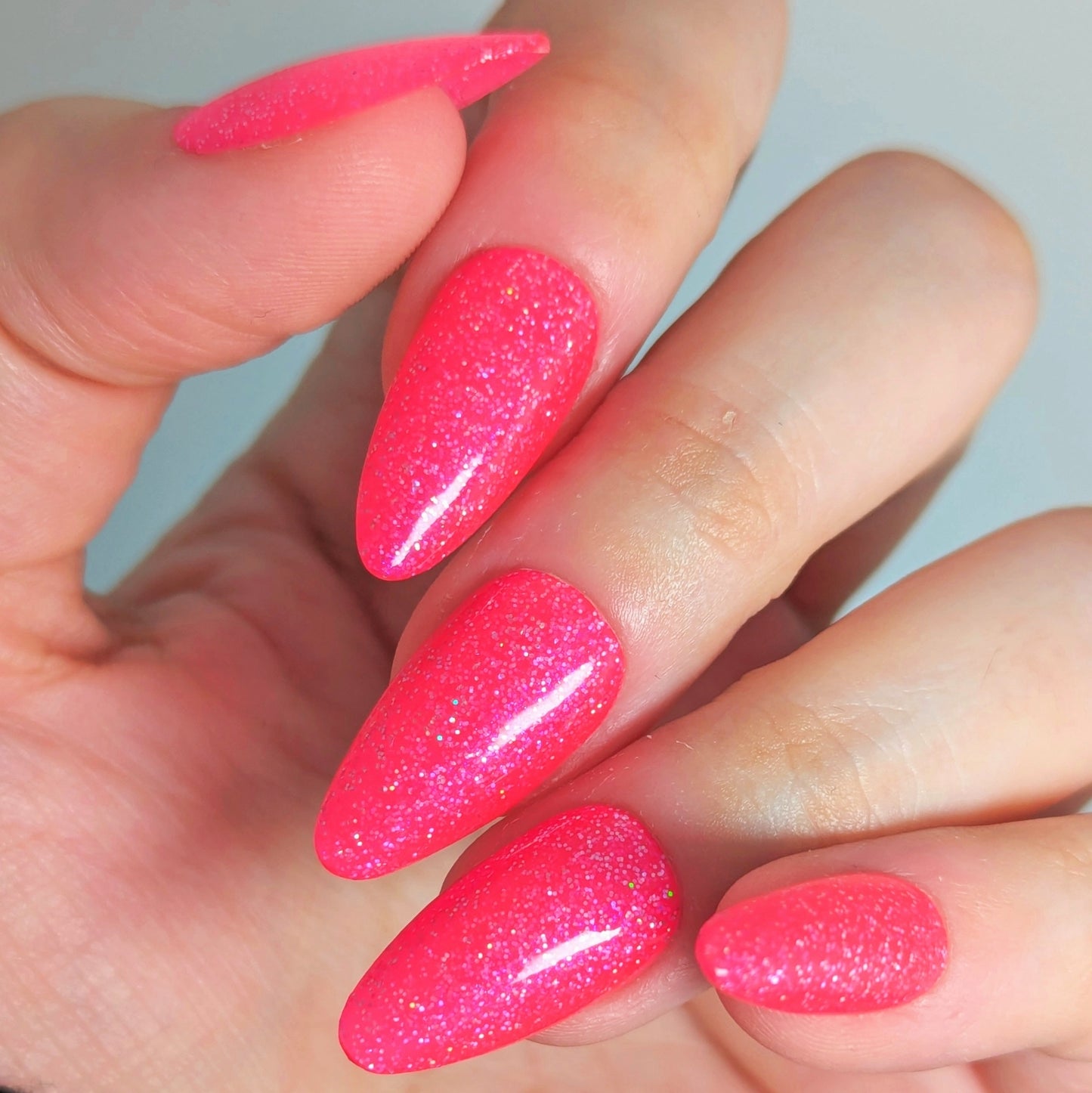 Screamin' Flamingo-Neon Holographic Polish