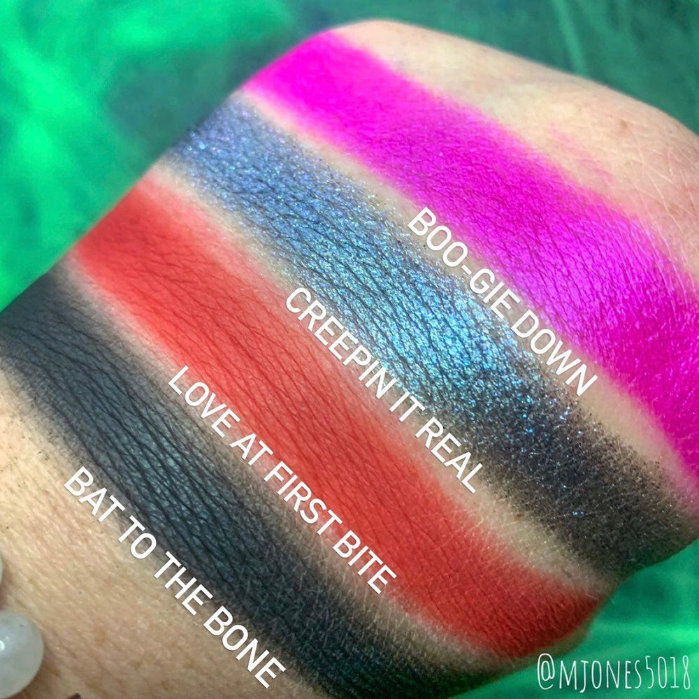 Shake Your Ghoul Thing- Eyeshadow Palette