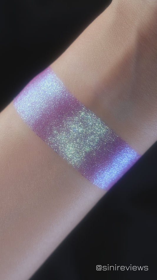 Ice Pixie-Duochrome Eyeshadow