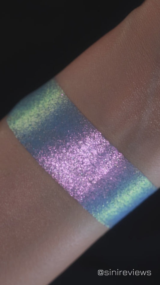 Island TIme-Multichrome Eyeshadow