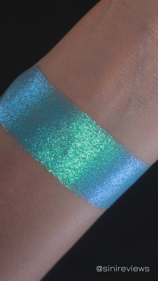 Float Your Boat-Multichrome Eyeshadow