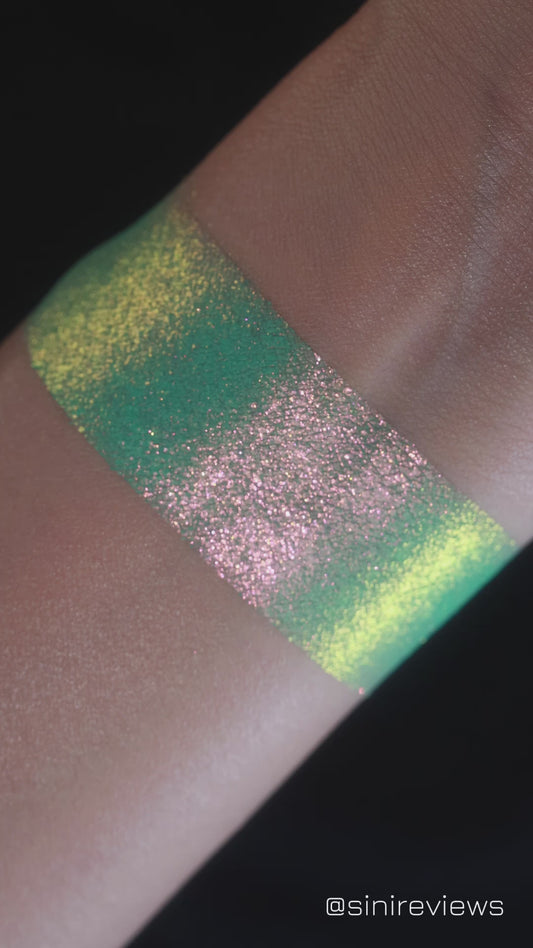 Island Oasis-Multichrome Eyeshadow