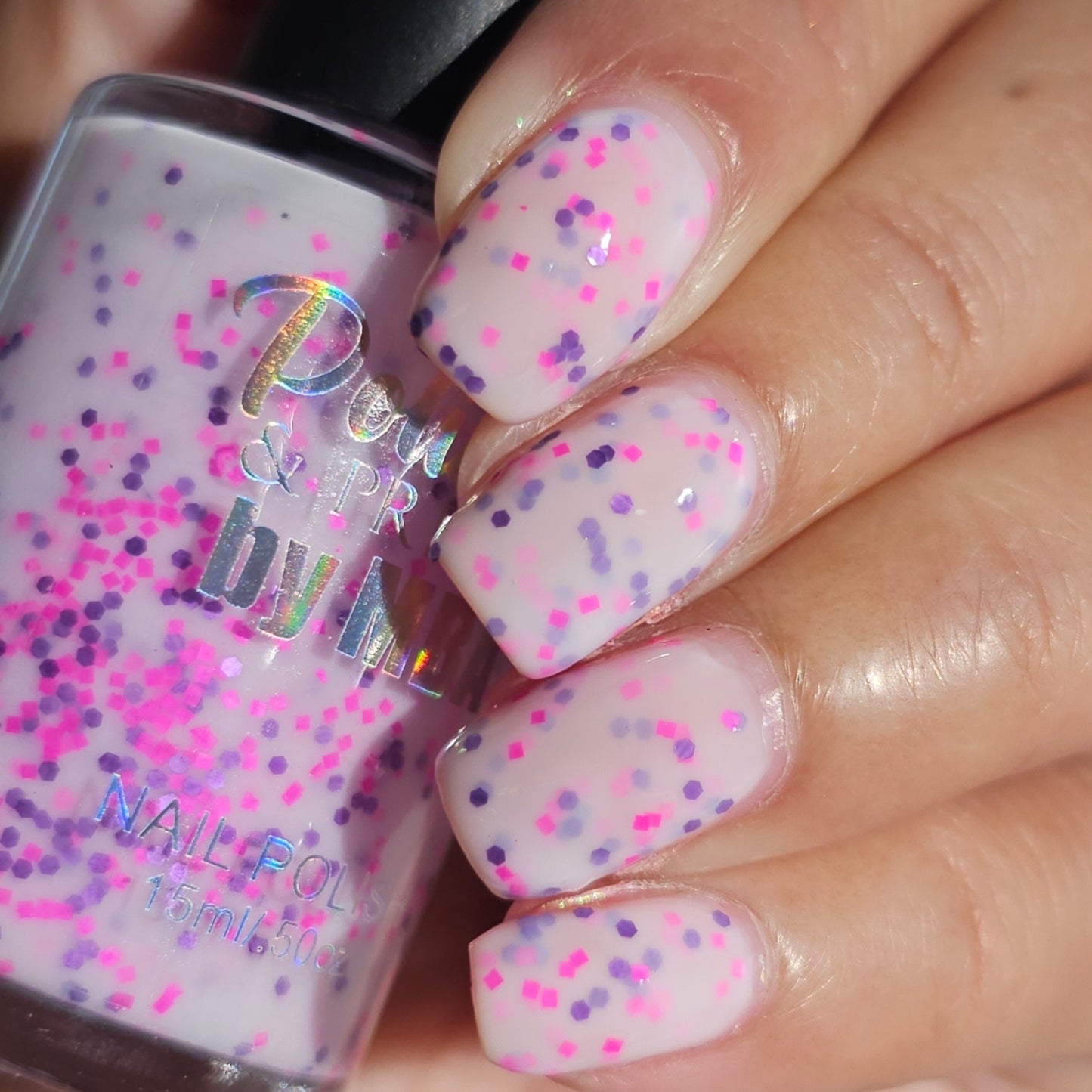 Polkadot Petals-White Crelly Glitter Polish