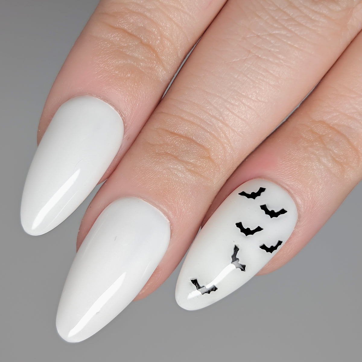 Ghostly Hugs-Nail Polish Large 15ml