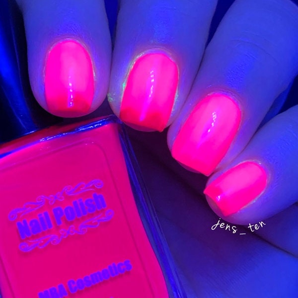 Nailbayo - Neon Pink Powder, Korean Nail Supply for Europe